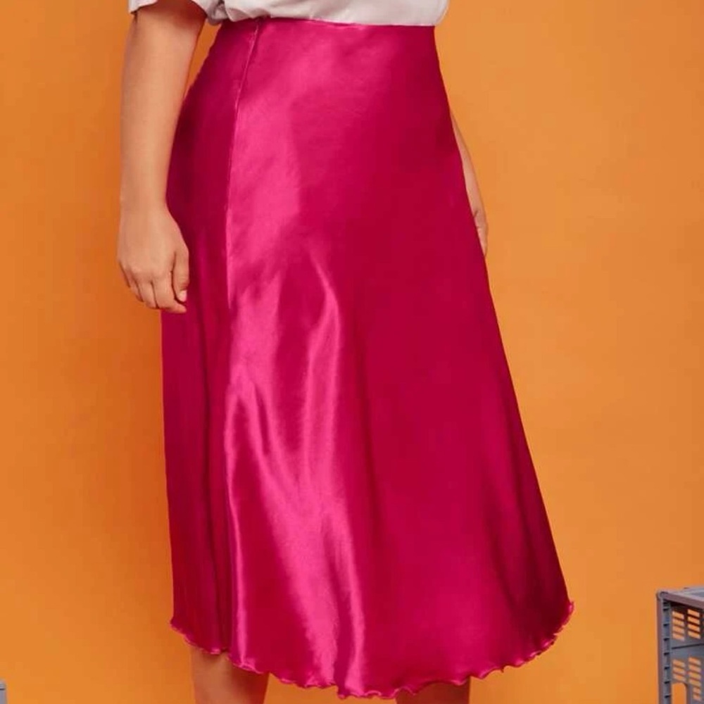 Pink Bias-Cut Satin‎ Skirt